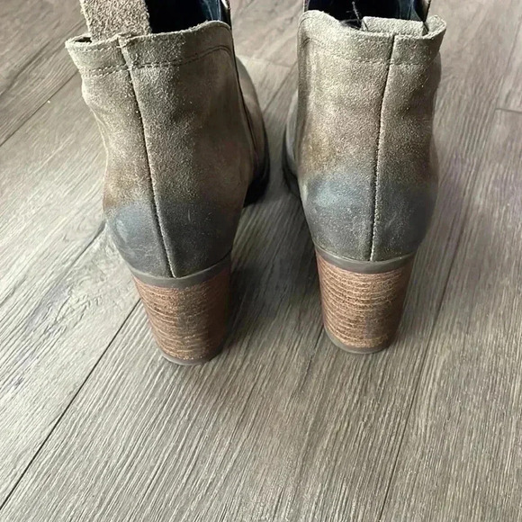 ❤️Host Pick❤️NWOT [8] BOS&CO  Belfield Distressed Suede Heeled Boots - Picture 6 of 9